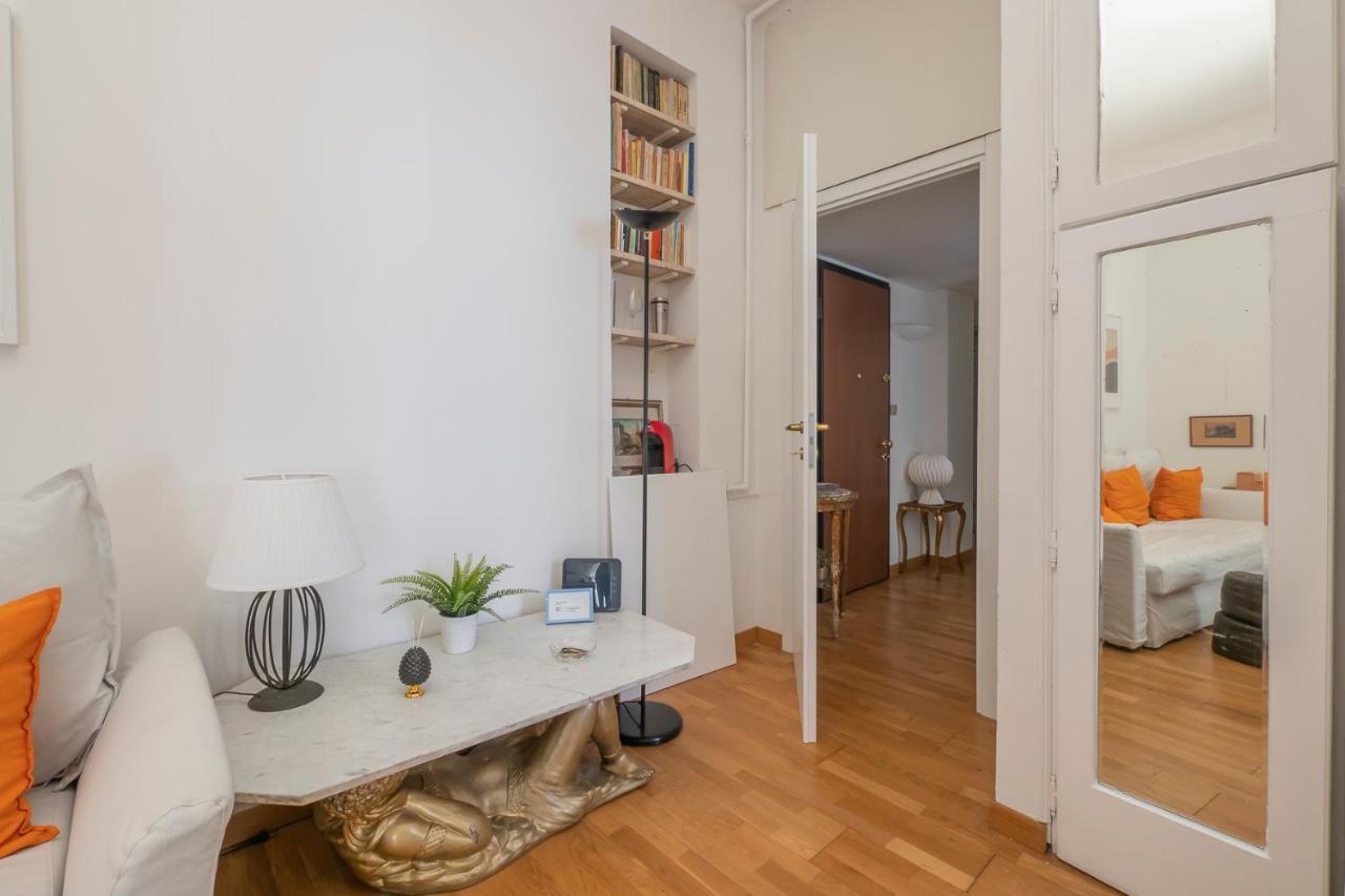 Luxury Flat Between Navigli And Duomo - Sambuco Milán